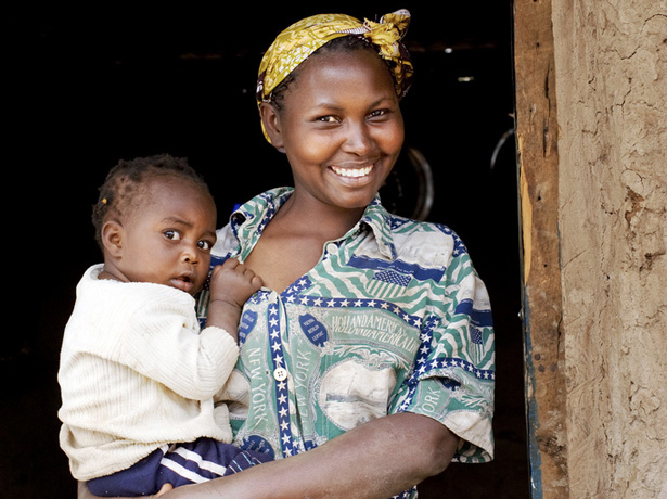 Kenyan mother and child