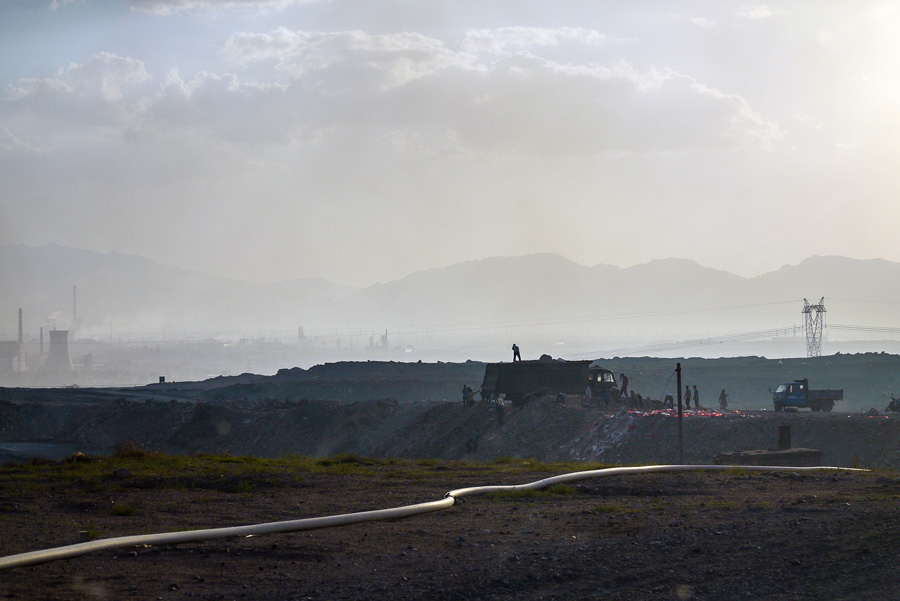Click to view full size Wuhai City Moonscape