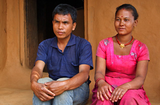 JogiPeerEducatorCouple_smal