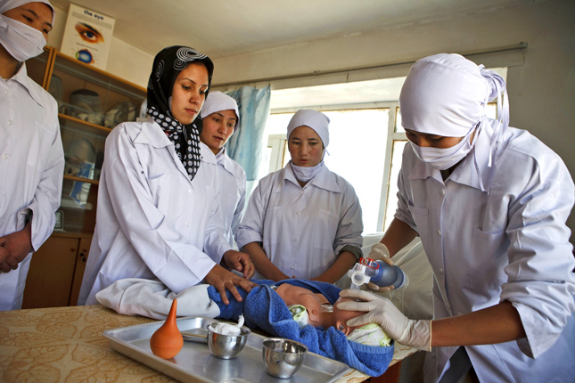 afghan-midwives