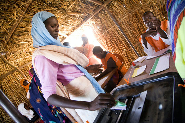 North Darfur Woman Votes in Sudanese National Elections