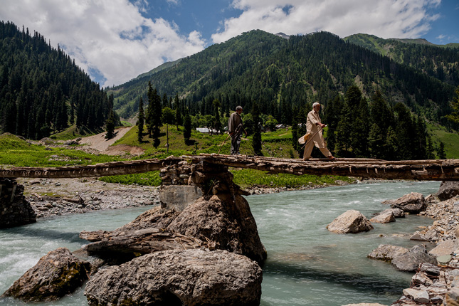 Kashmir-water