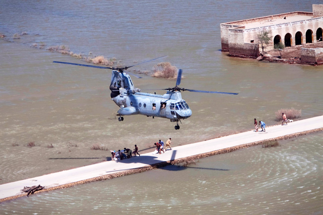 Marines-relief-Pakistan
