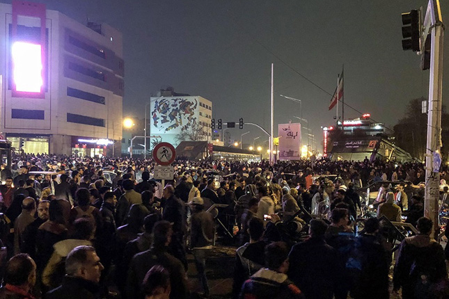 Protests_in_Tehran_by_Fars_
