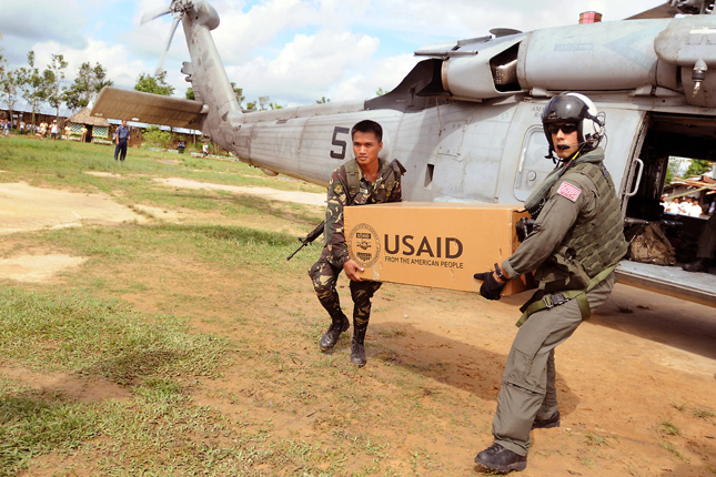 USAID-Helicopter-AID-Delive