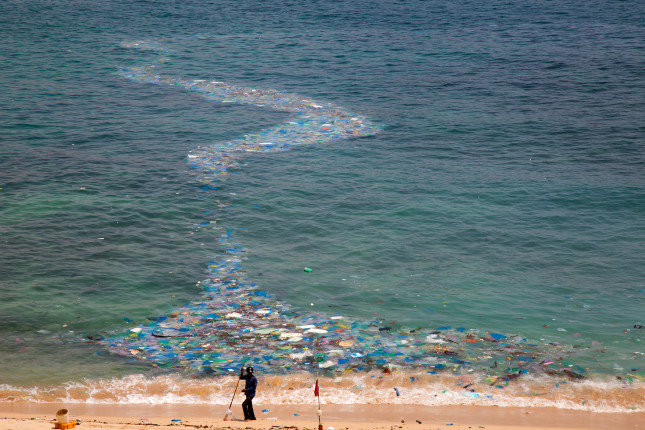 Ninh,Thuan,vietnam,,-april,19,,2019:plastic,Waste,Is,Stranded,On,The
