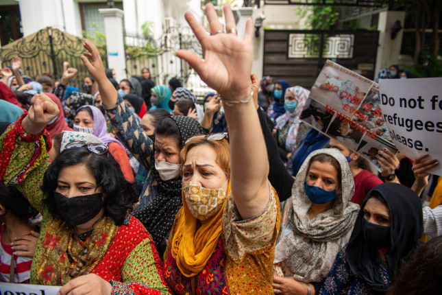 New,Delhi,,India-aug,24,2021:,Afghan,Woman,Shouting,Slogans,With
