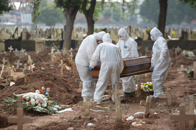Rio,De,Janeiro,(brazil),april,06,2020:,Funeral,Of,Victim,Of,The,Covid-19,,New