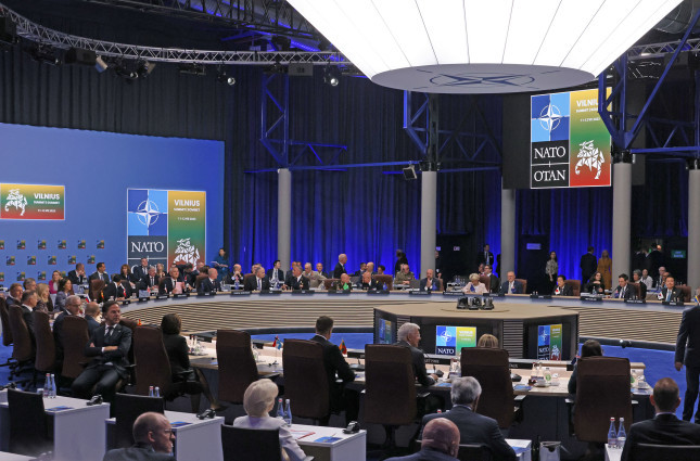 Fumio_Kishida_at_the_2023_NATO_summit_meeting_Day_2_(5)
